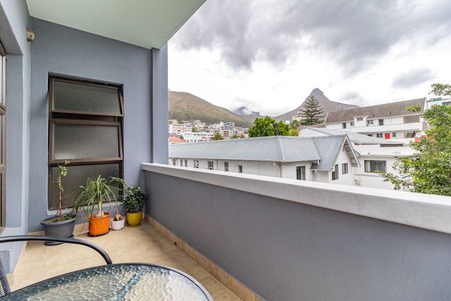 To Let 3 Bedroom Property for Rent in Sea Point Western Cape